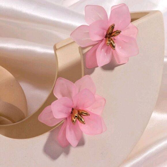 Pink Gold Dual Layered Preserved Flower Petal Decoration Earrings NWT - Picture 5 of 5